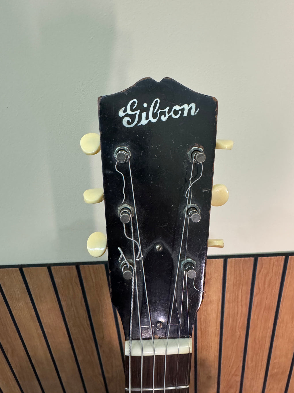 1936 Gibson L00