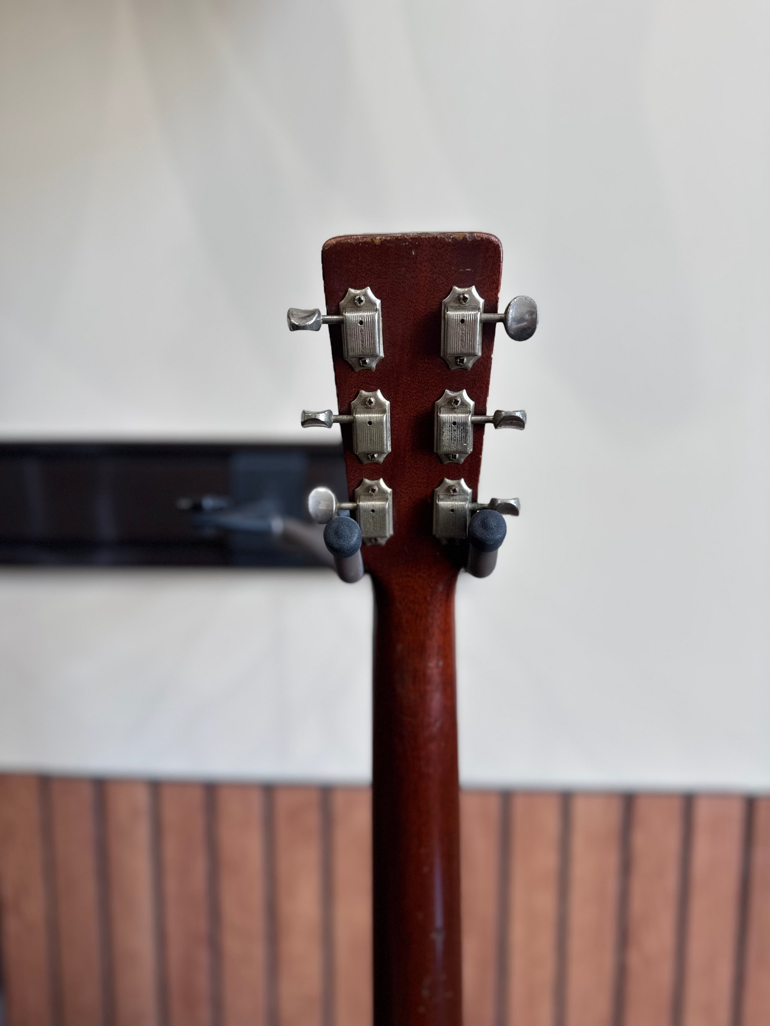 1951 Martin D-18