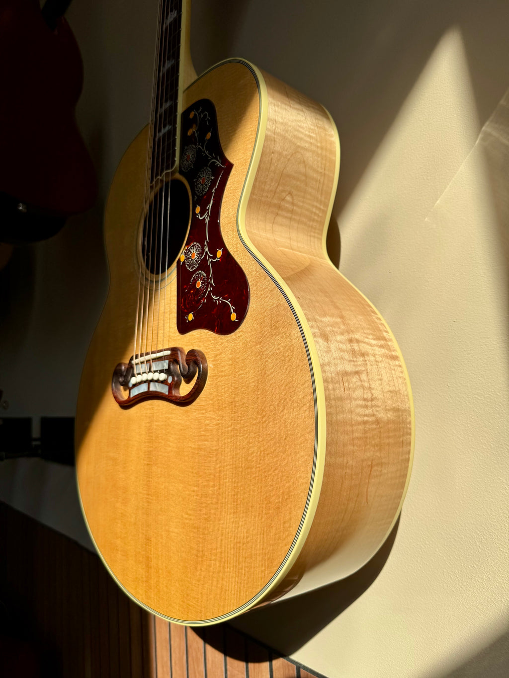 2024 Gibson SJ-200