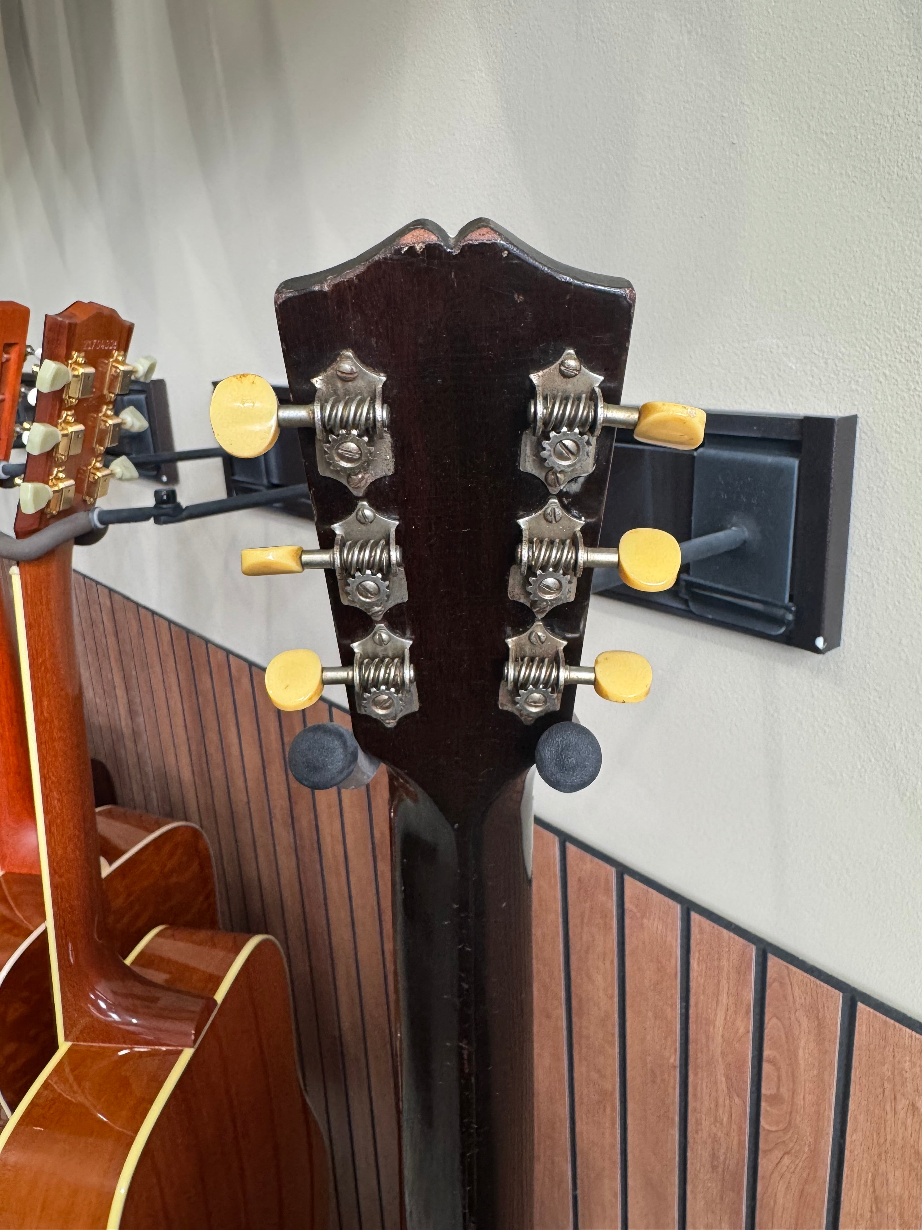 1936 Gibson L00