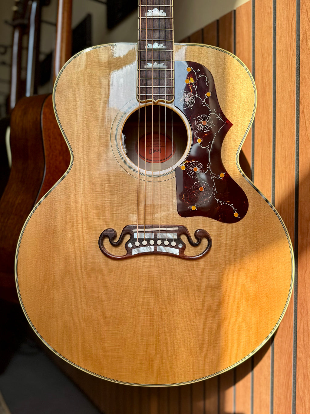 2024 Gibson SJ-200
