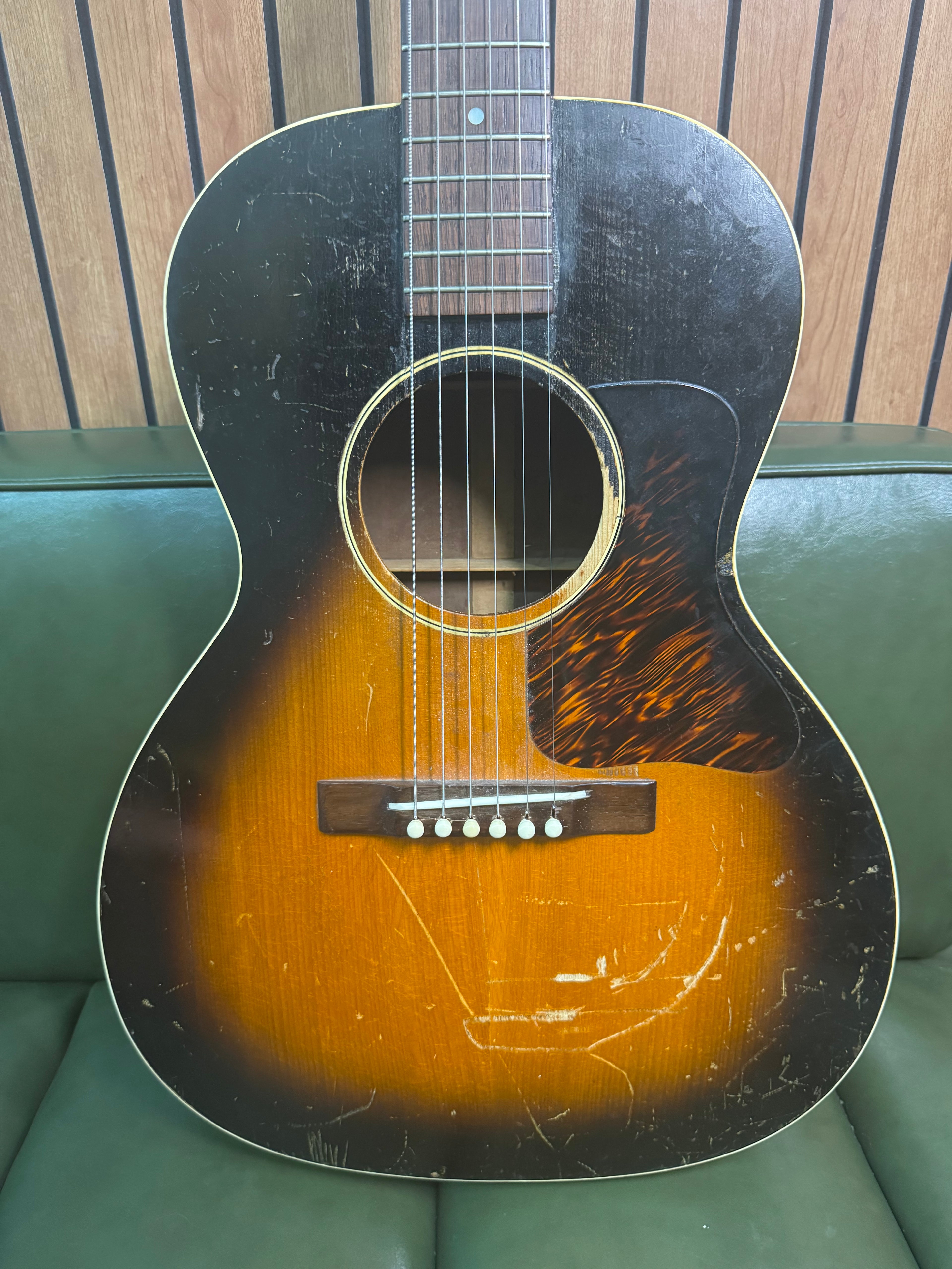 1936 Gibson L00