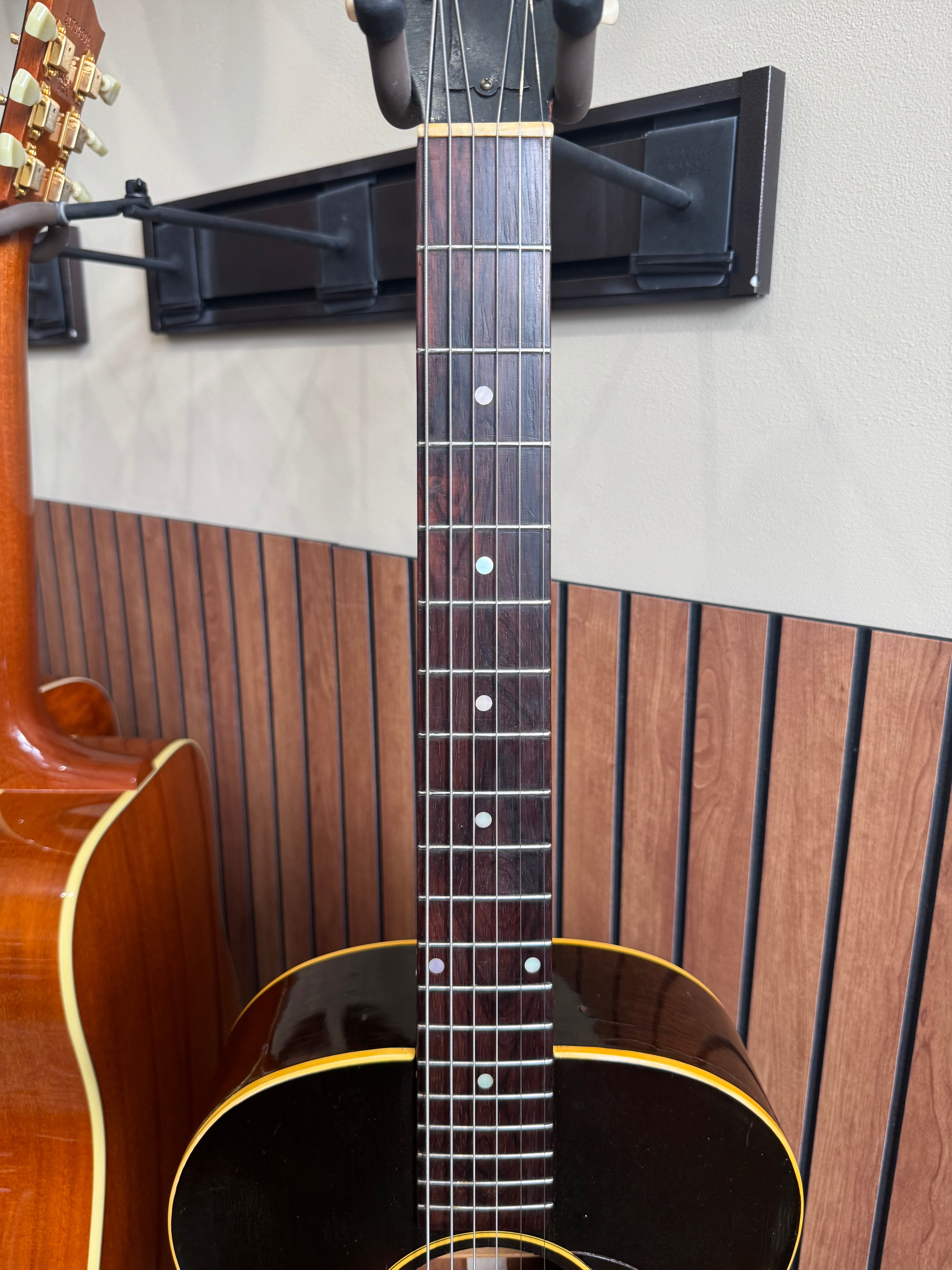 1944 Banner Gibson LG-2