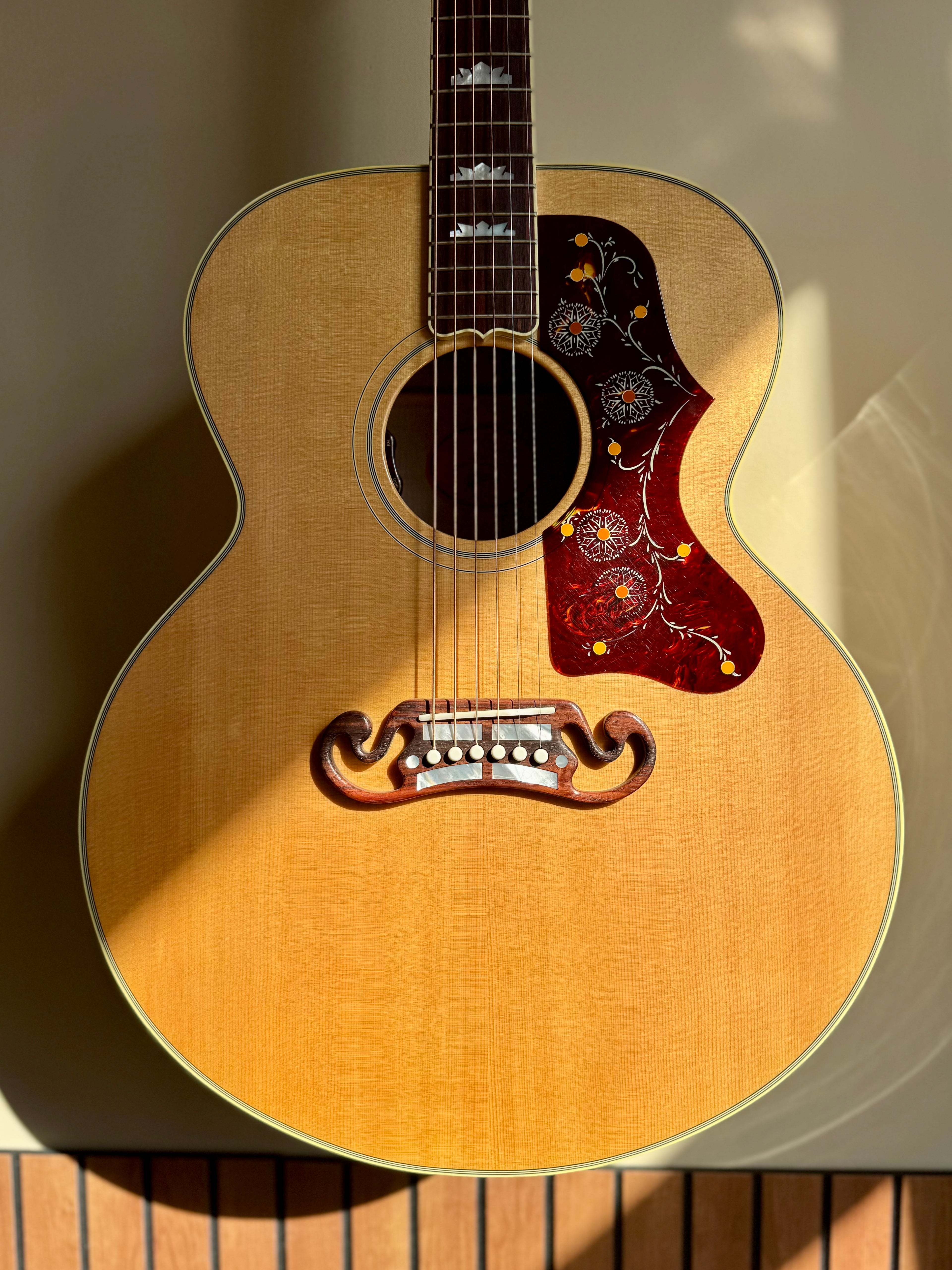 2024 Gibson SJ-200