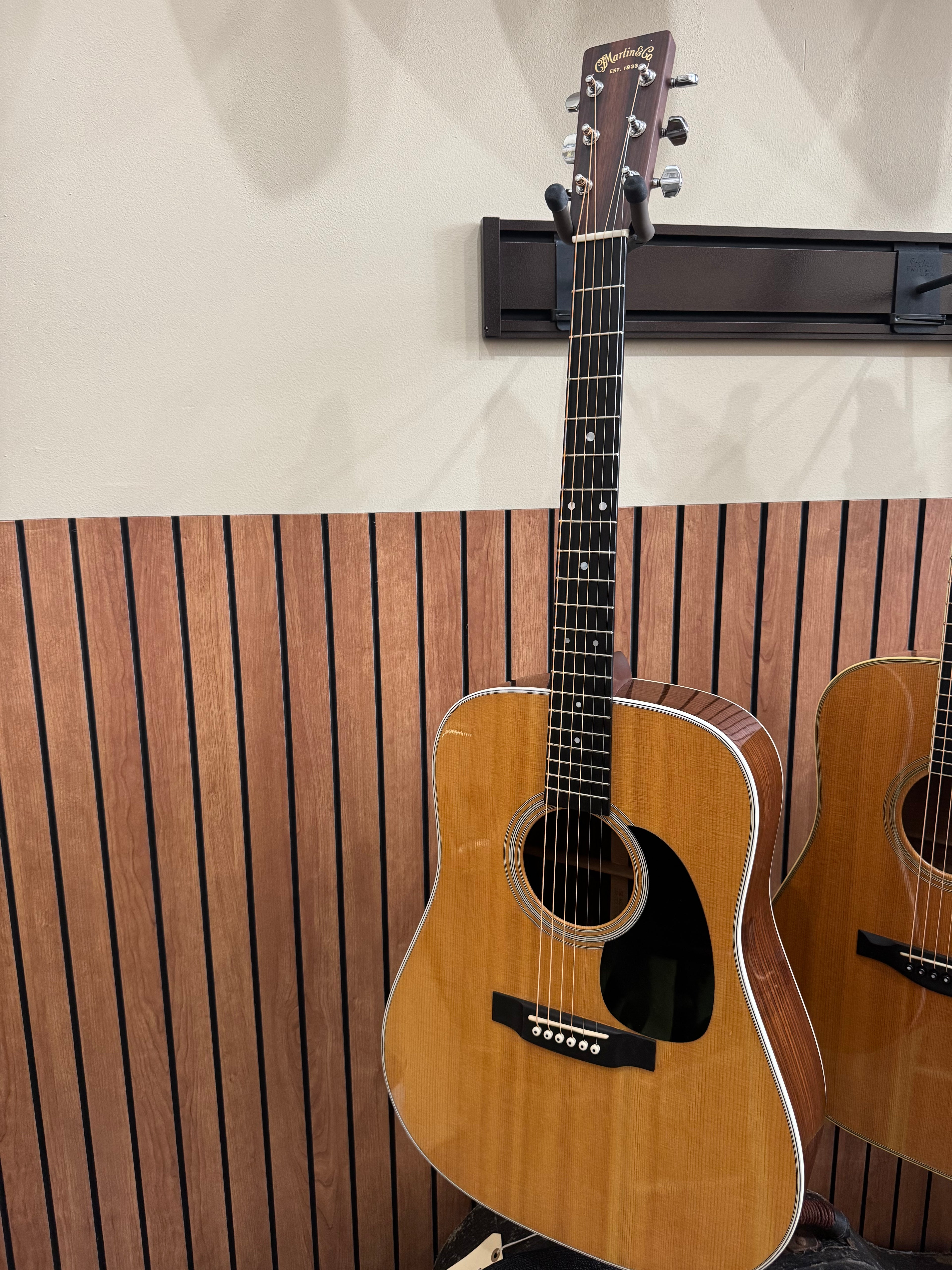 2000 Martin D-28