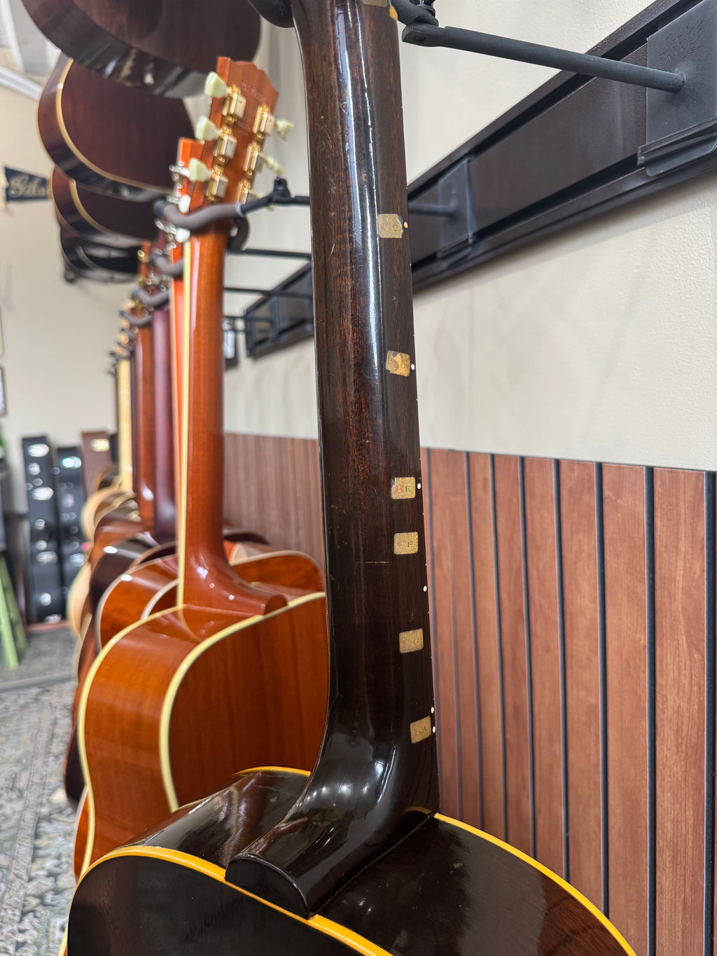 1944 Banner Gibson LG-2