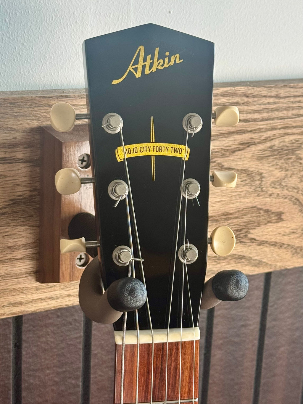 NEW Atkin Mojo City Forty Two J-43