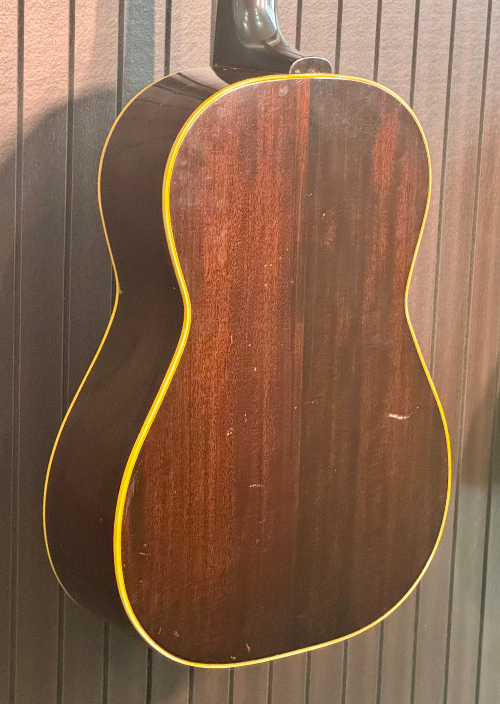 1943 Banner Gibson LG-2