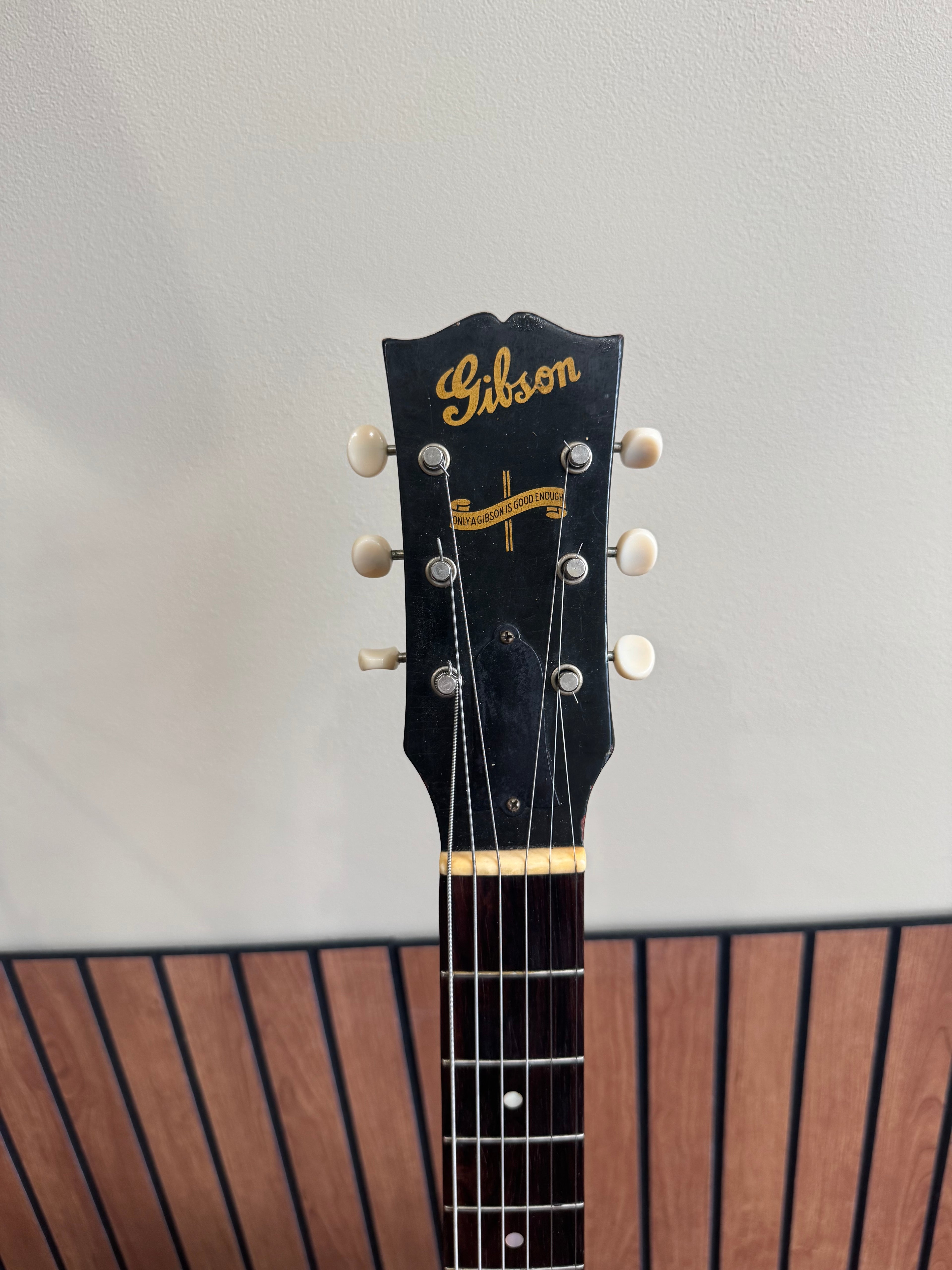 1944 Banner Gibson LG-2