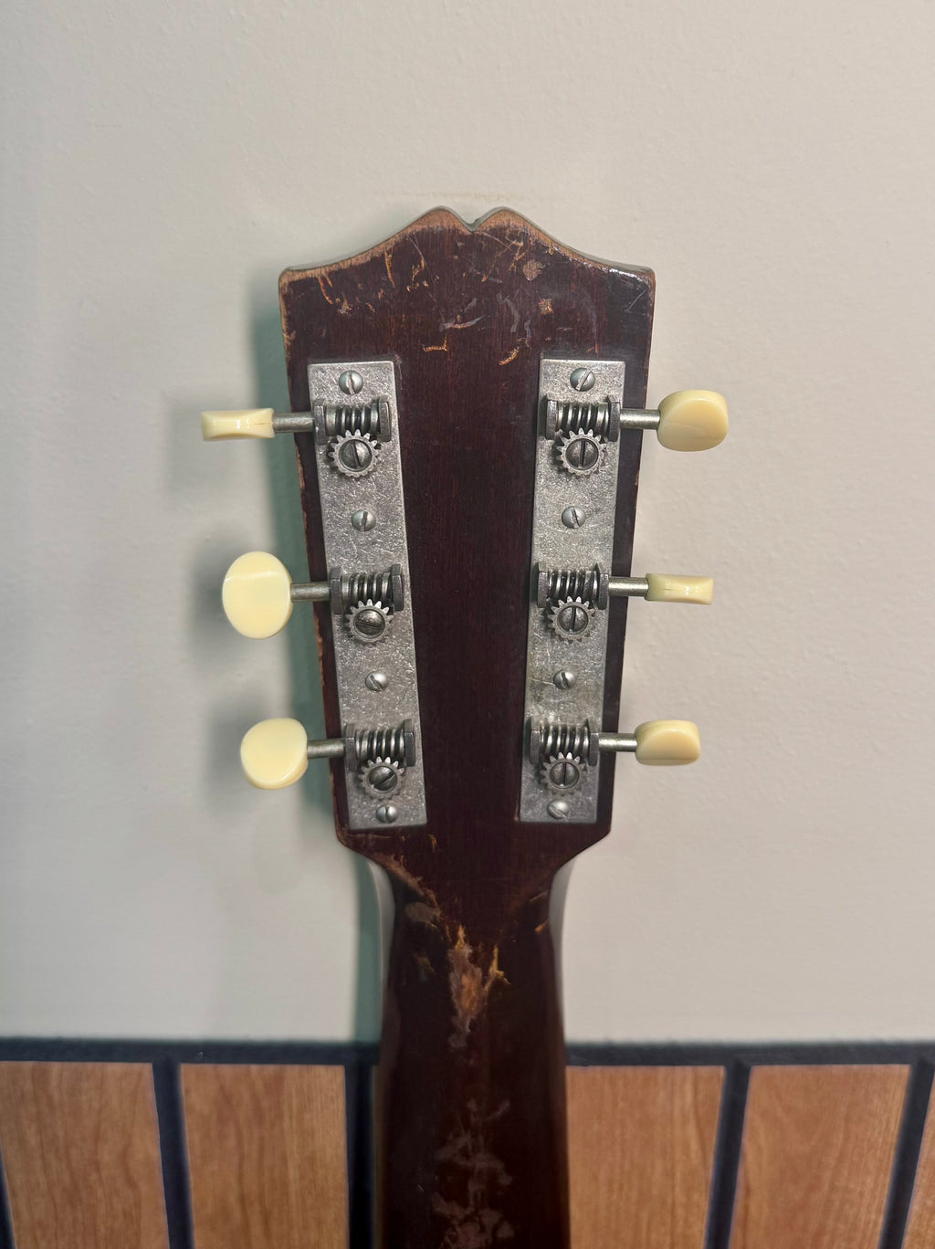 1936 Gibson L00