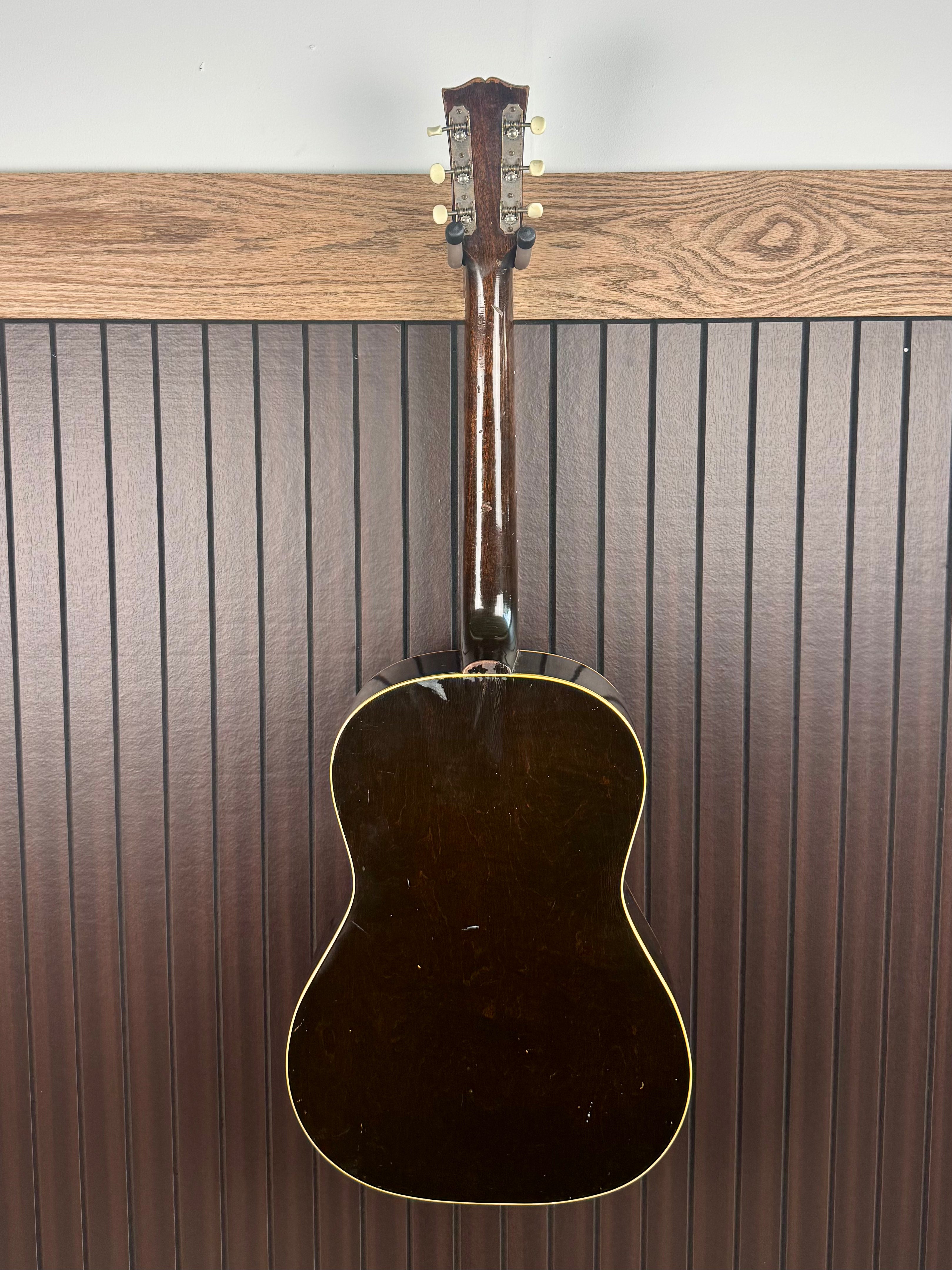 1945 Maple Banner Gibson LG-2