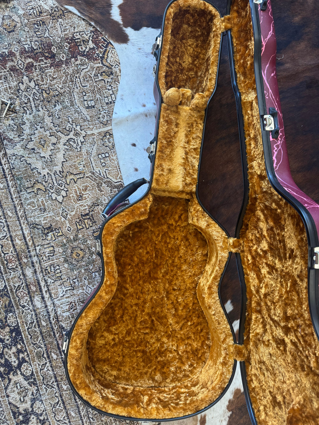 1943 Gibson Banner LG-2 Adirondack Spruce Top