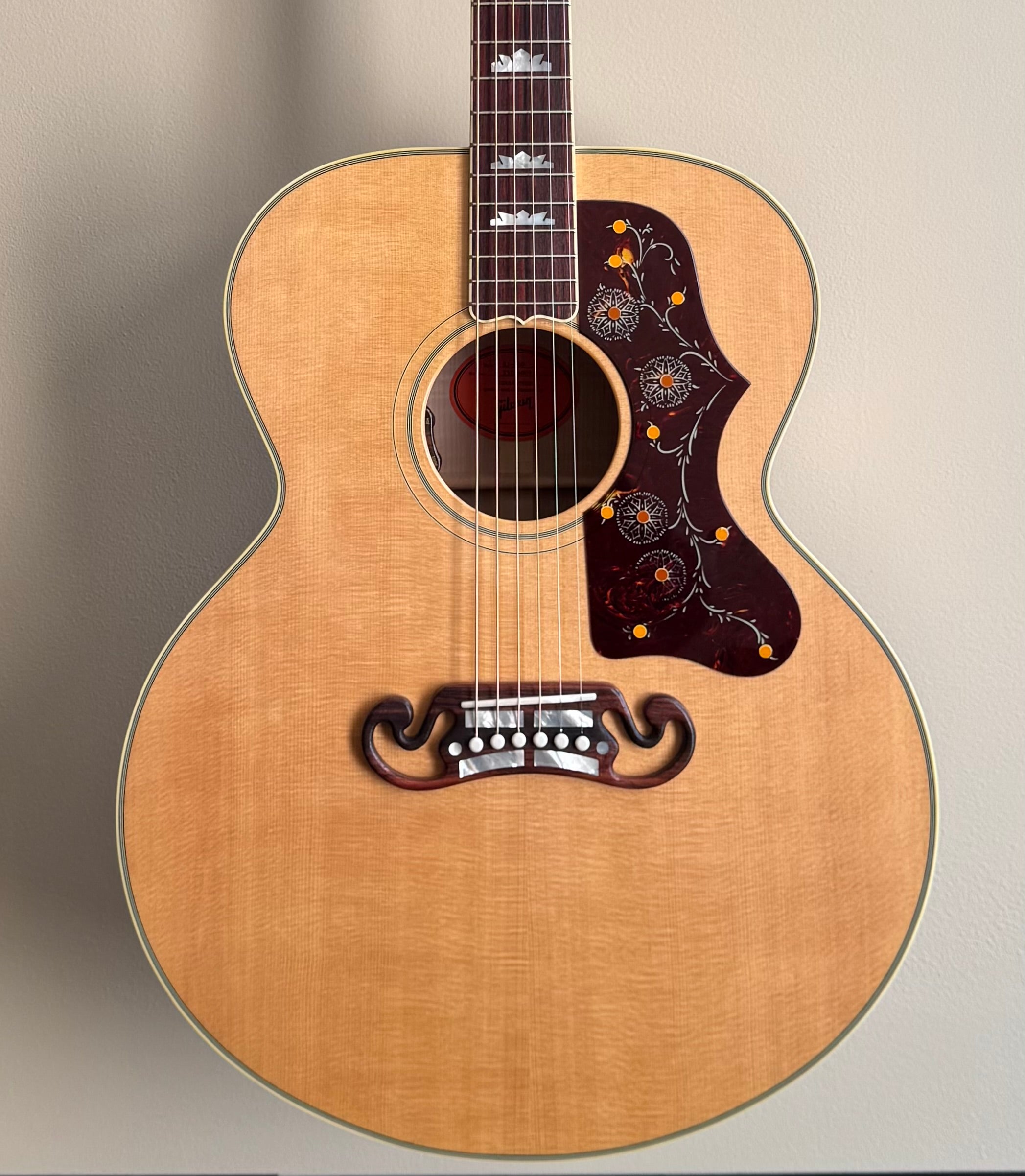2024 Gibson SJ-200